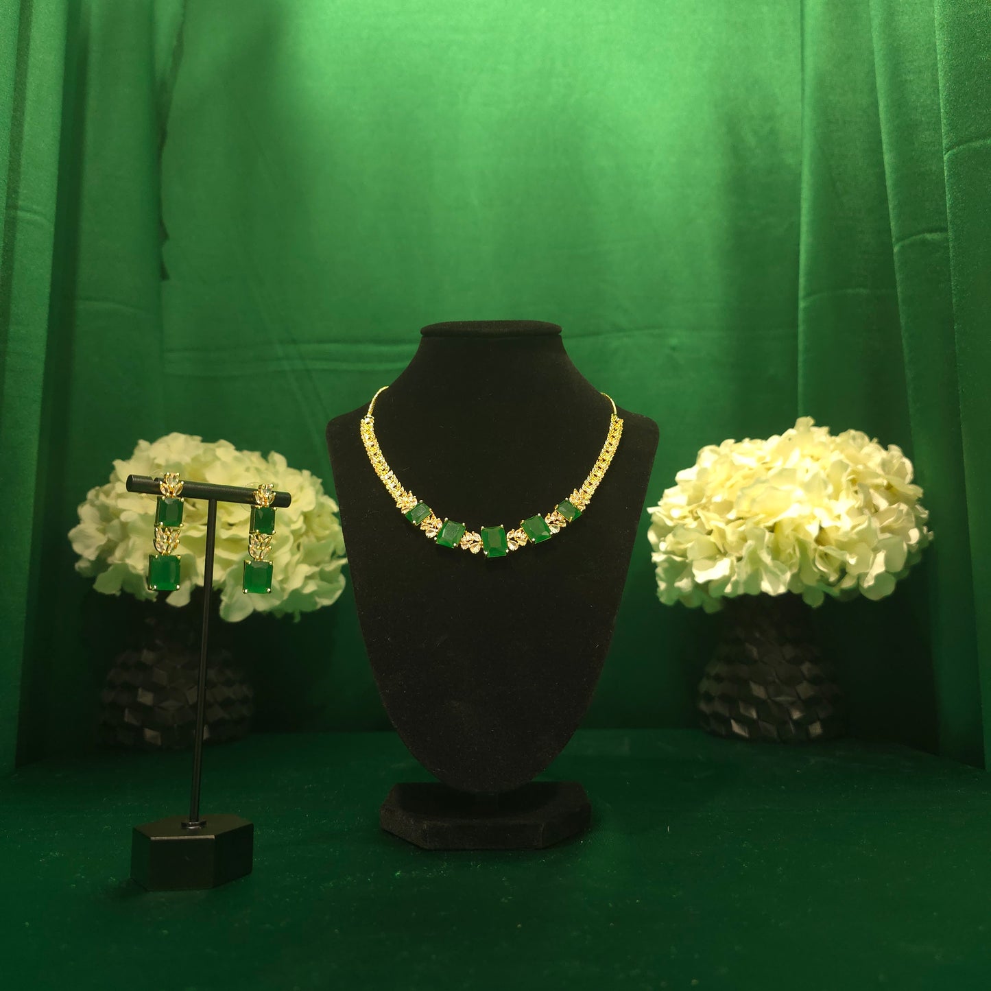 Sundar - Emerald