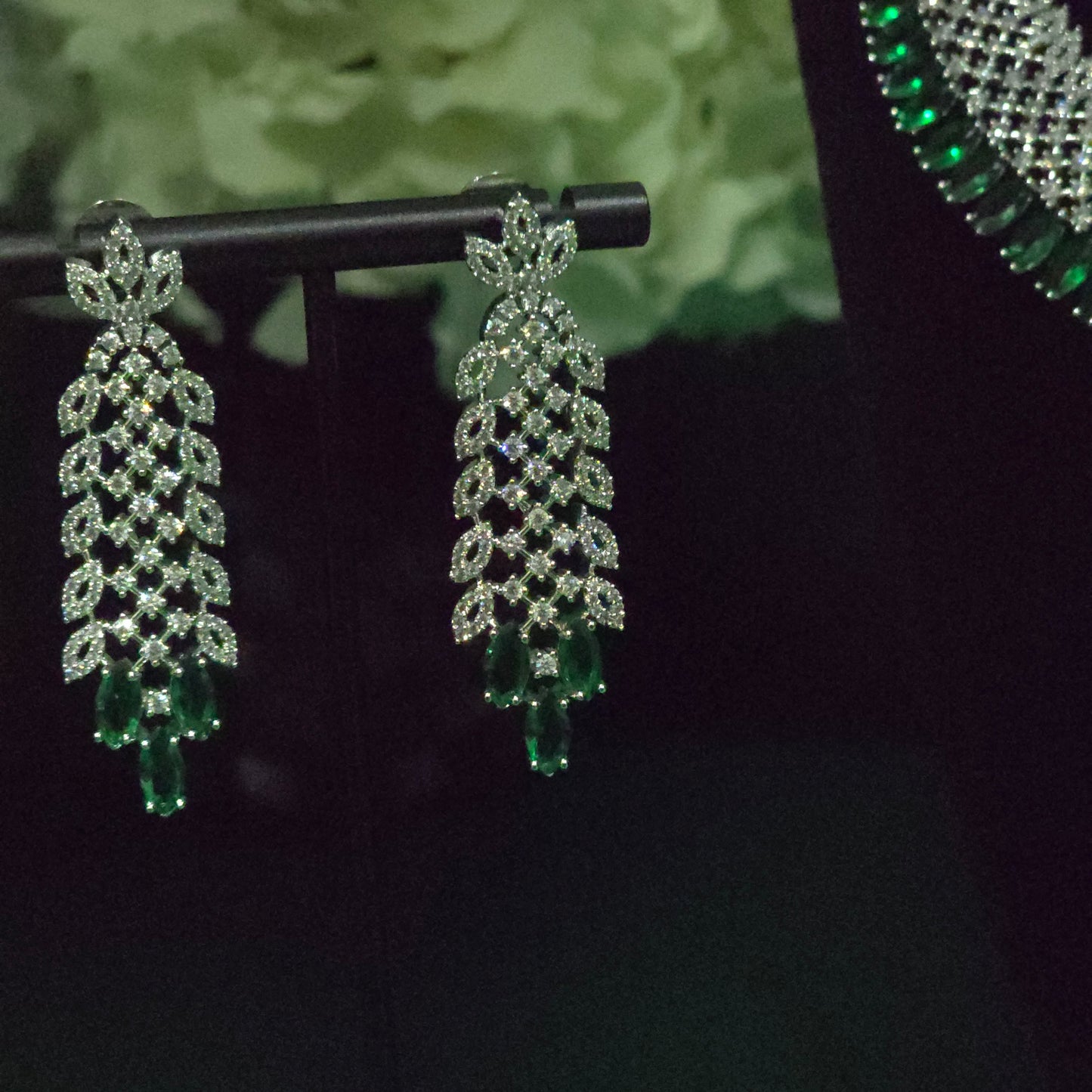 Guzel - Emerald